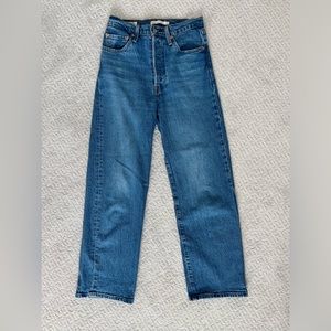 Levi’s Ribcage Straight Ankle Jeans Size 27
